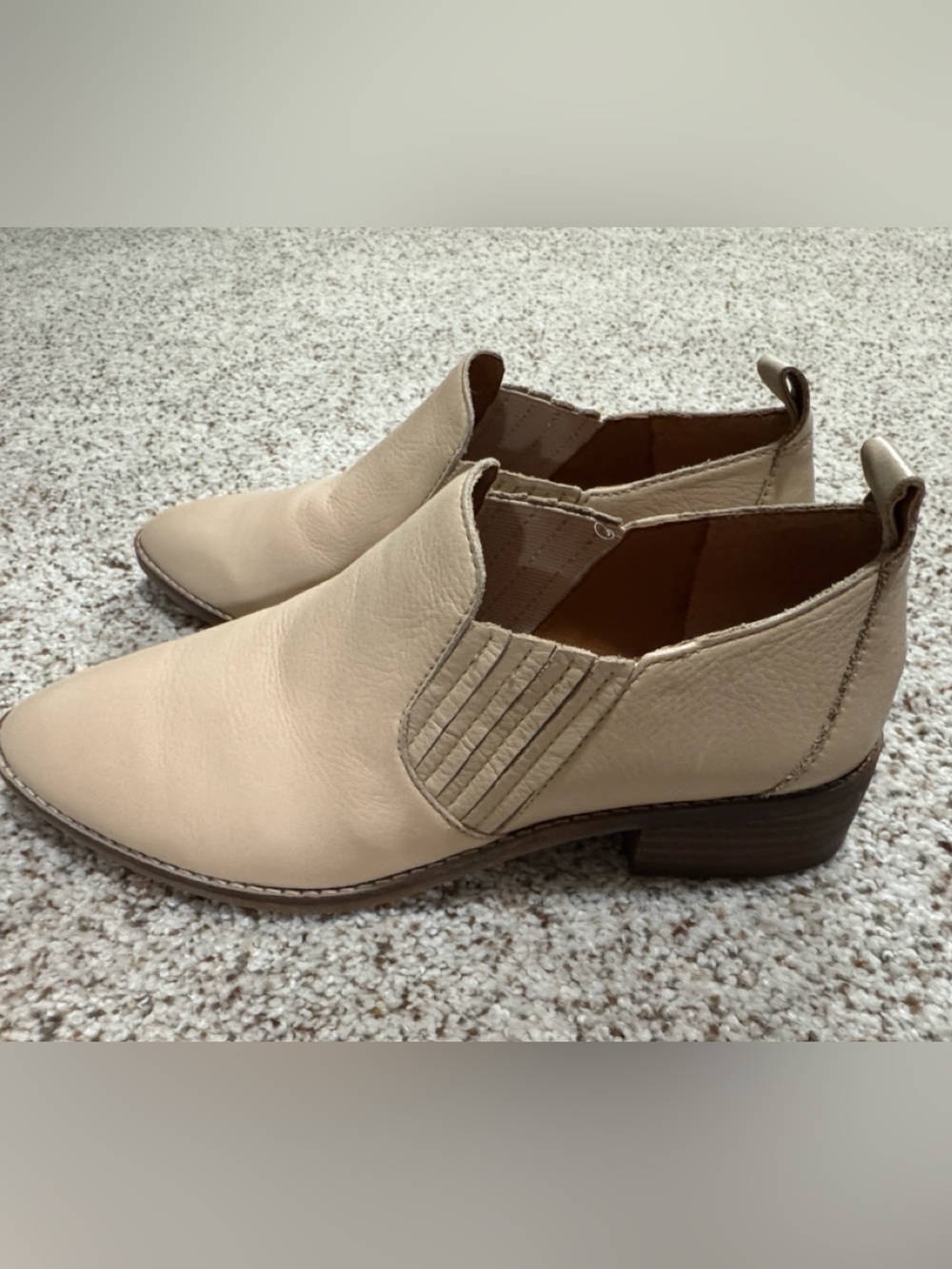 Lucky Brand Taupe Leather Pointed Ankle Booties size 6.5